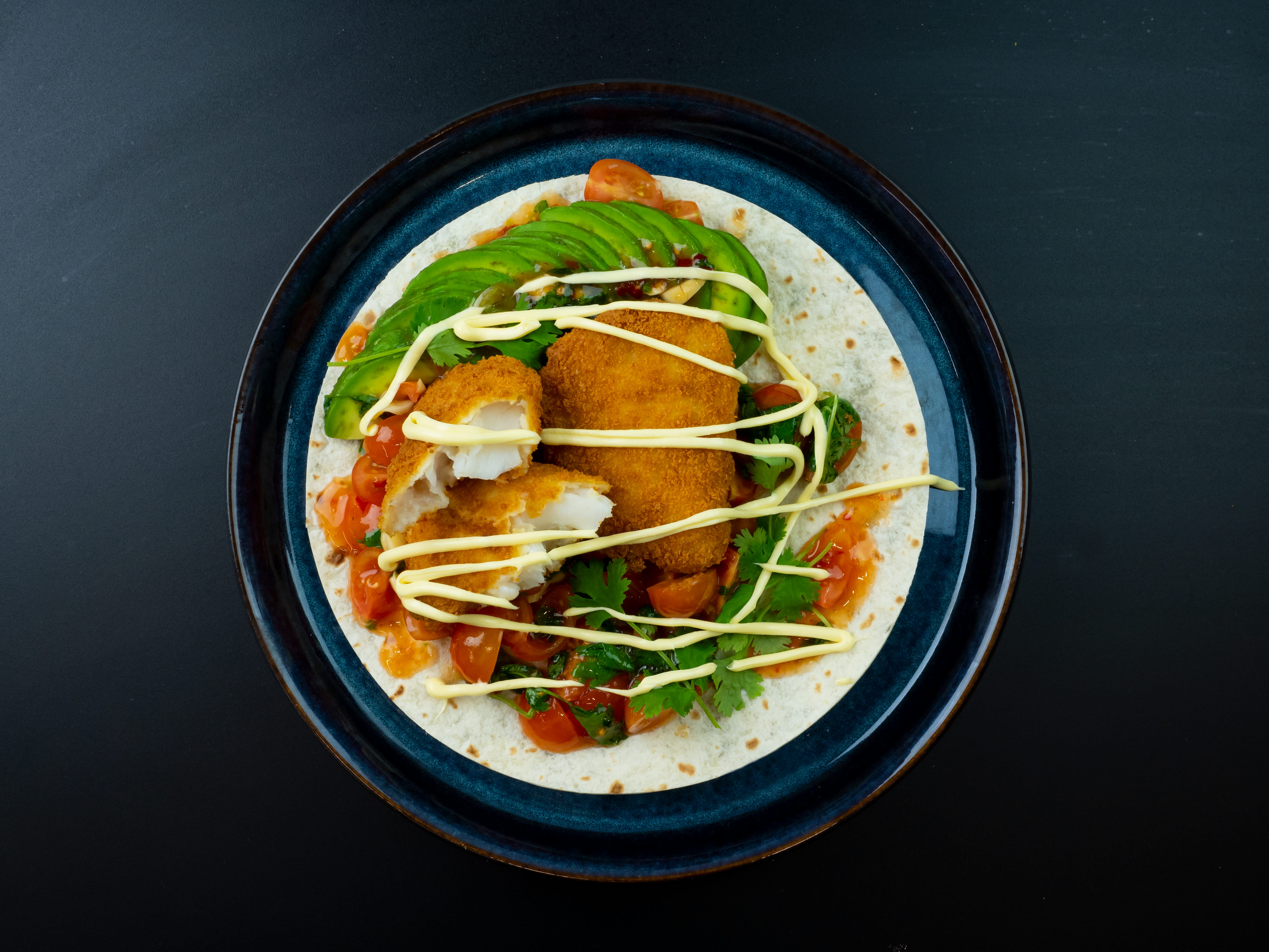 Sprø torsk i taco med sweet chili saus