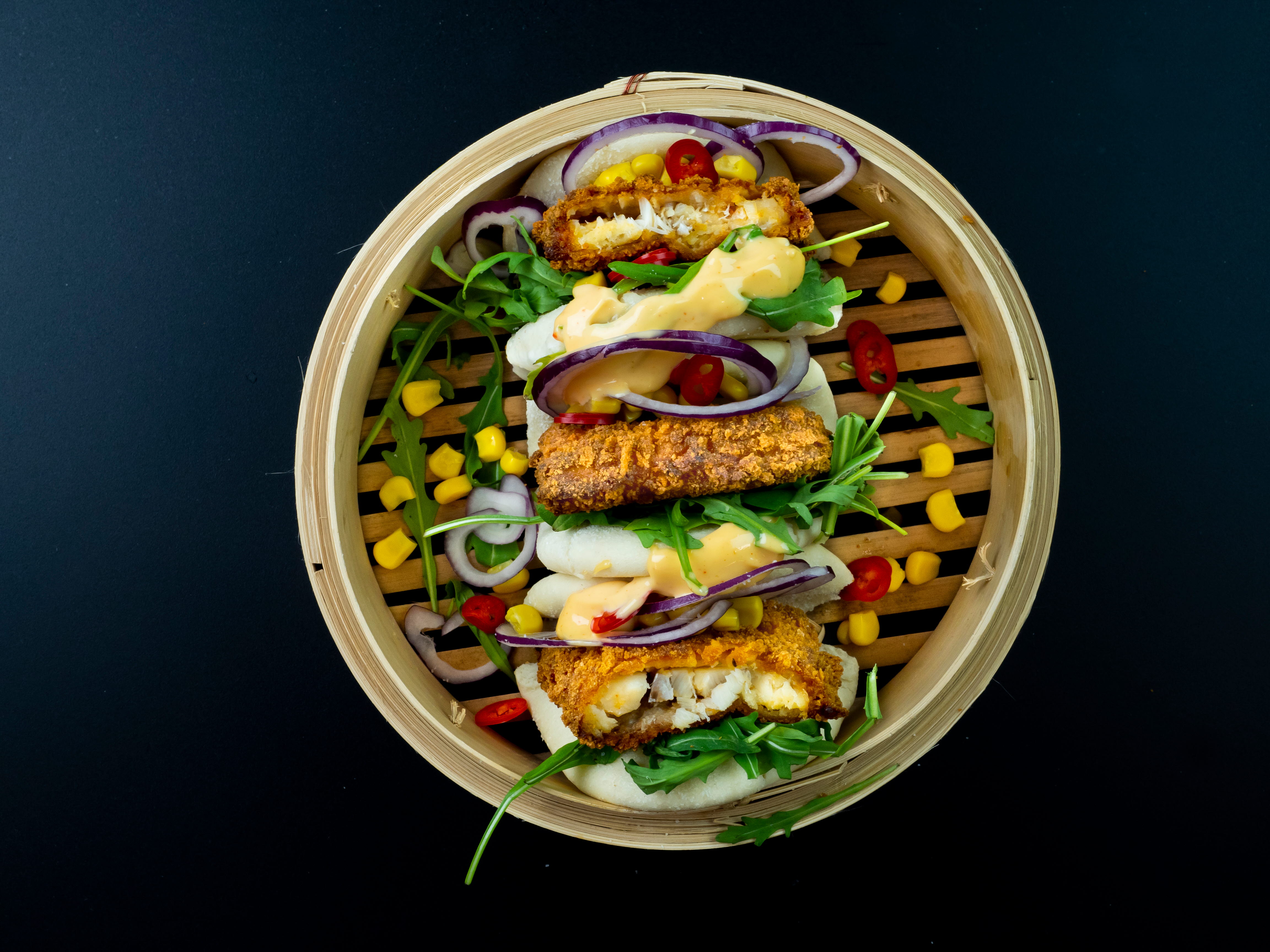 Sprø torsk BBQ i steam buns